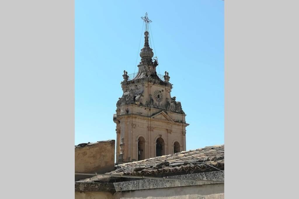 Terrazza Con Vista 'Casa Ziicedda' Villa Modica Luaran gambar